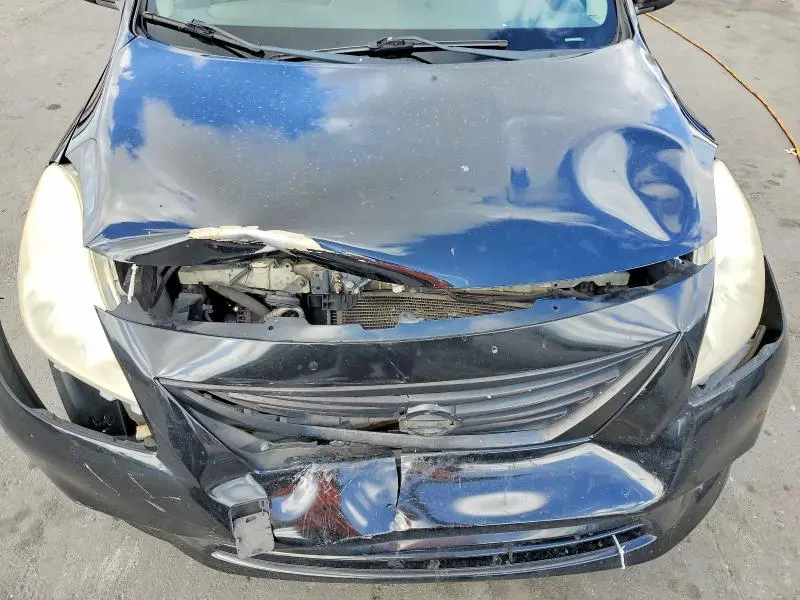 2013 NISSAN VERSA 1.6 S  
