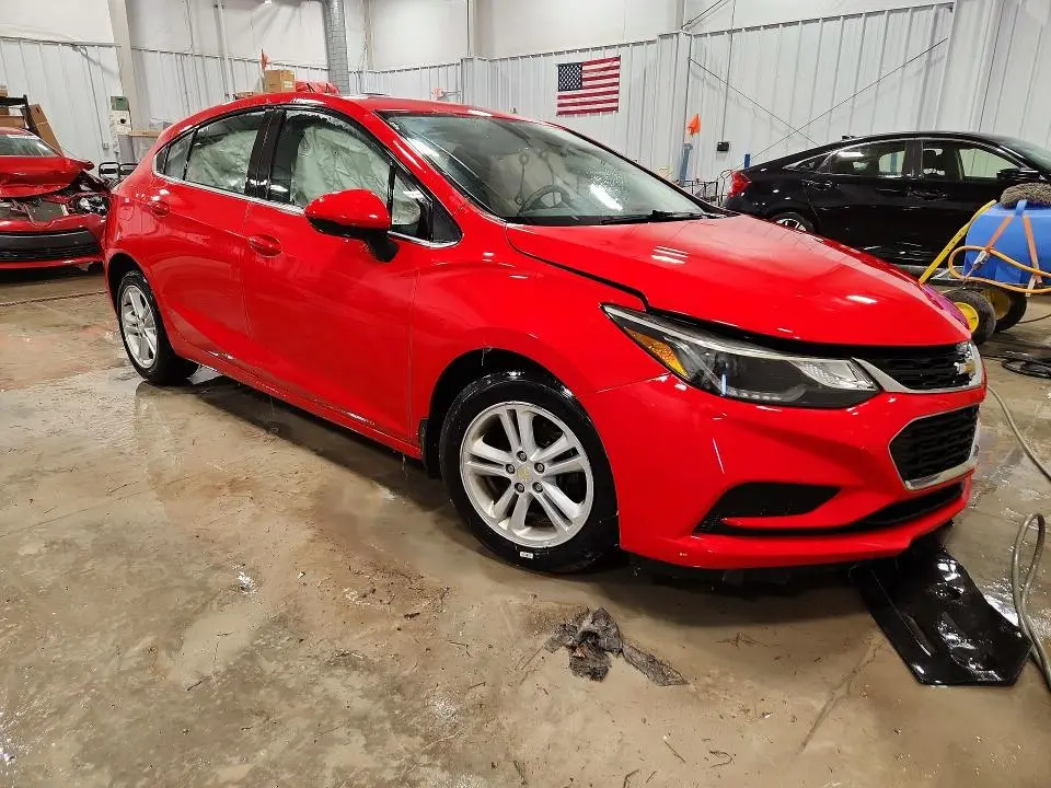 2017 CHEVROLET CRUZE LT  