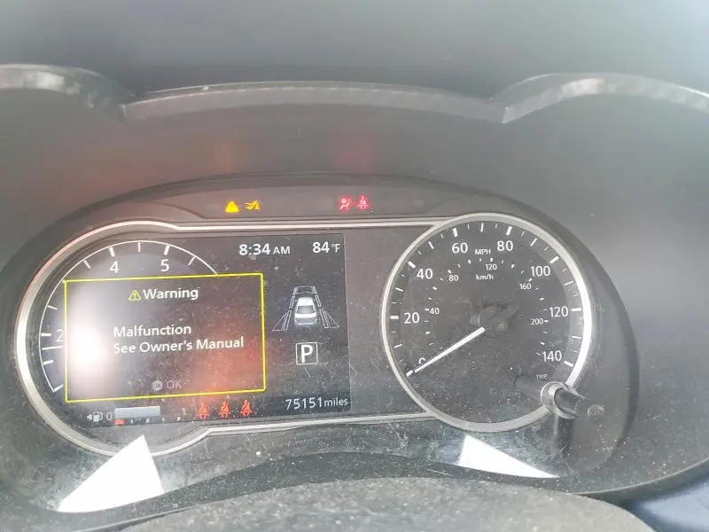 2023 NISSAN VERSA SV  