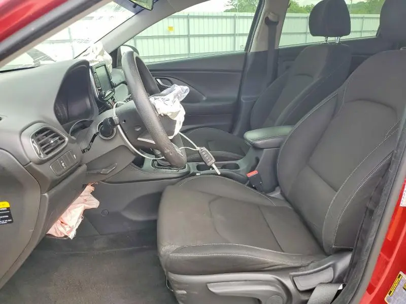 2018 HYUNDAI ELANTRA GT BASE  