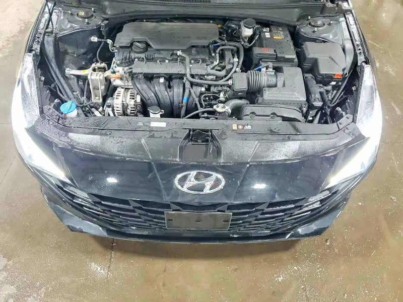 2023 HYUNDAI ELANTRA SE  