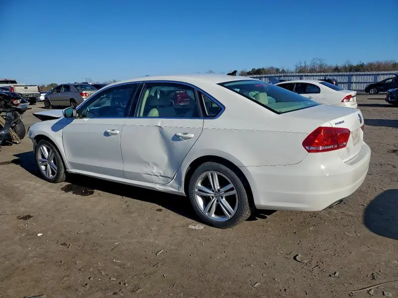 2014 VOLKSWAGEN PASSAT SE  