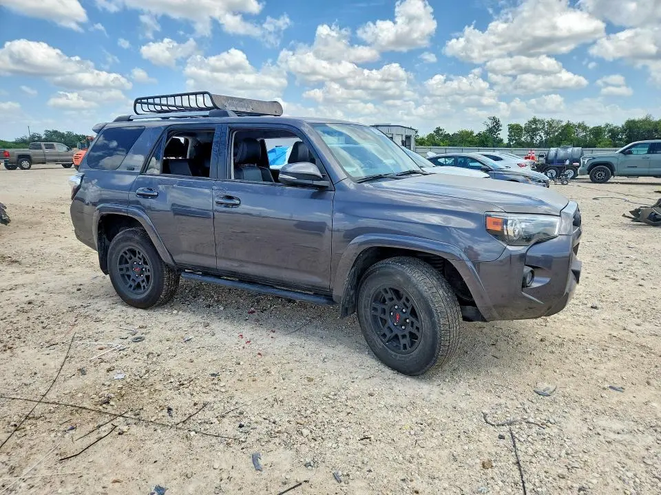 2023 TOYOTA 4RUNNER SR5 PREMIUM  