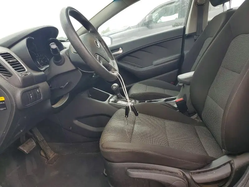 2018 KIA FORTE LX  