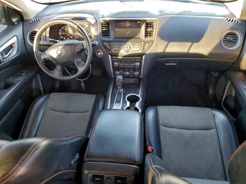 2020 NISSAN PATHFINDER SV  