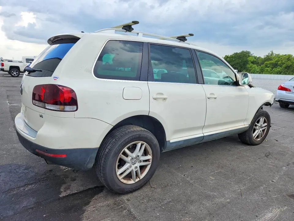 2010 VOLKSWAGEN TOUAREG V6  