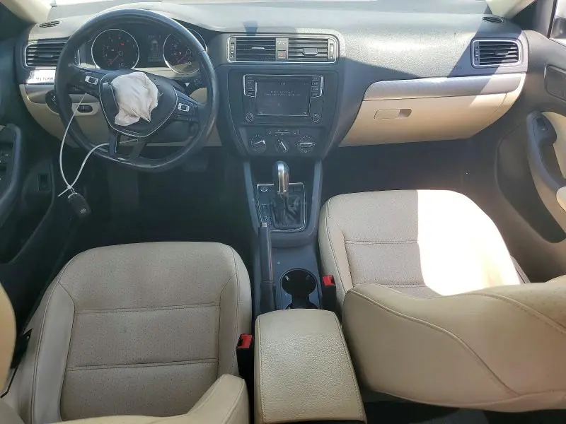 2017 VOLKSWAGEN JETTA SE  