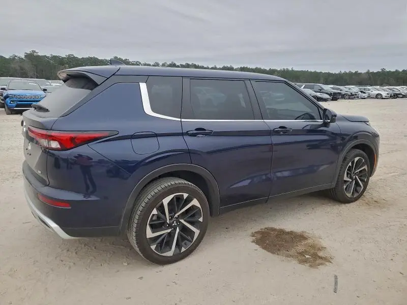 2023 MITSUBISHI OUTLANDER SE  
