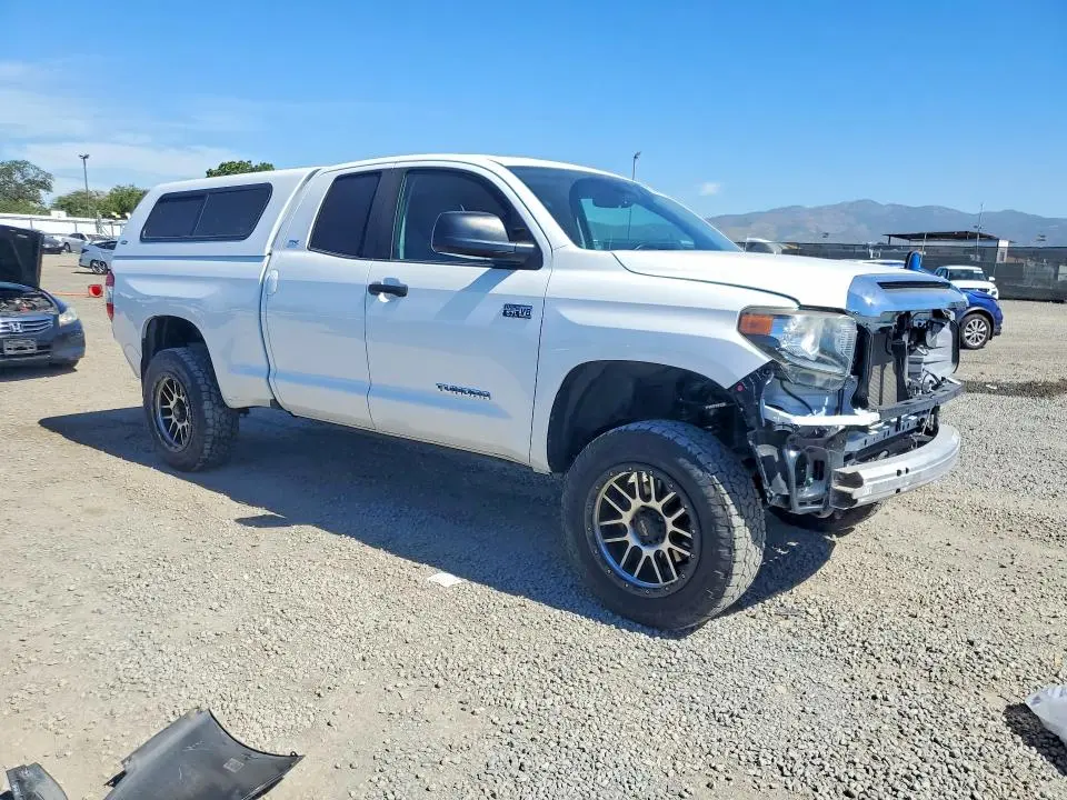 2020 TOYOTA TUNDRA SR5  