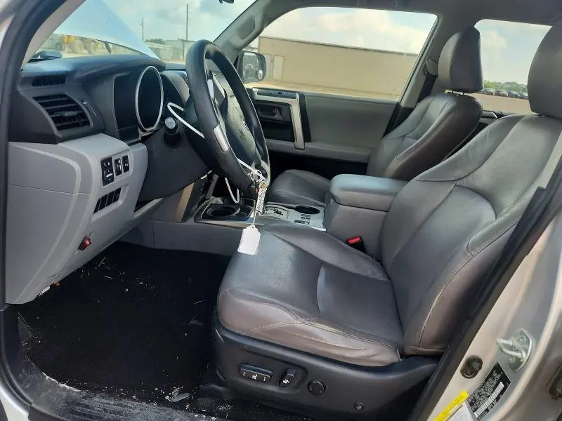 2010 TOYOTA 4RUNNER SR5  
