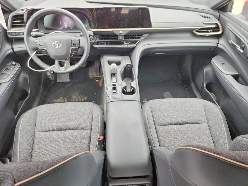 2023 TOYOTA CROWN XLE  