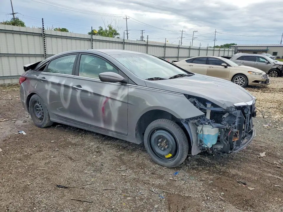 2013 HYUNDAI SONATA GLS  