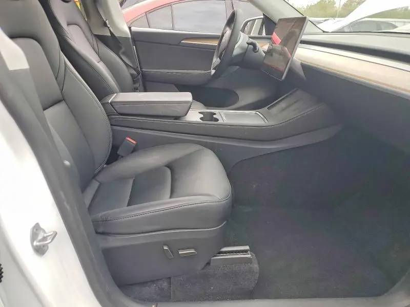 2025 TESLA MODEL Y   