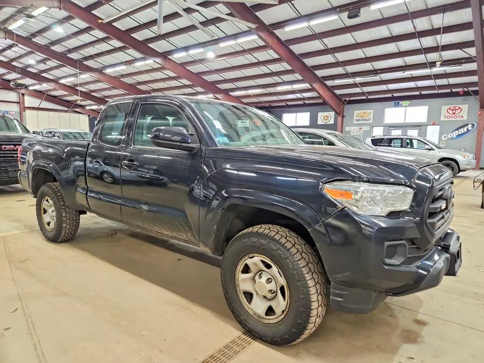 2018 TOYOTA TACOMA SR  
