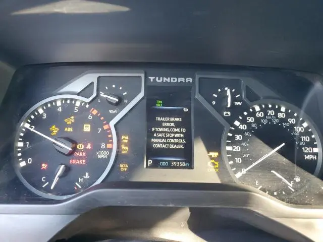 2024 TOYOTA TUNDRA CREWMAX SR  