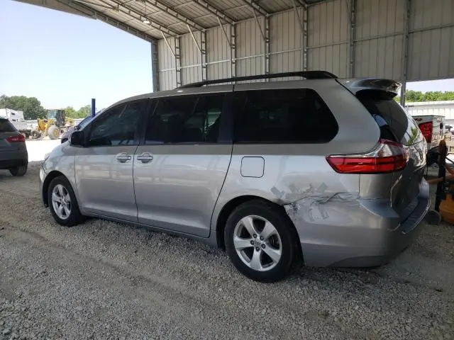 2015 TOYOTA SIENNA LE  