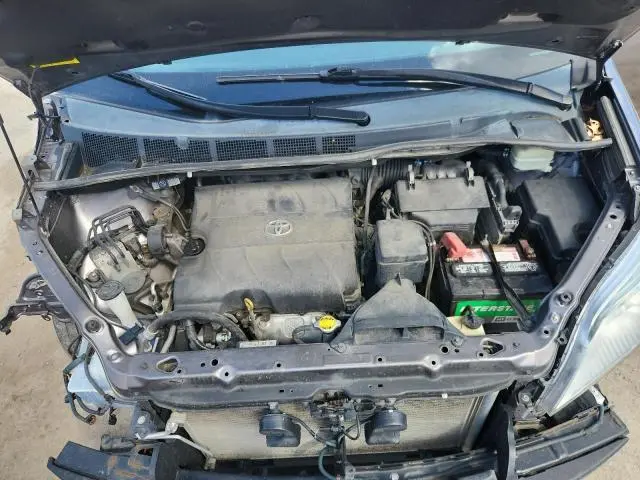 2015 TOYOTA SIENNA XLE  