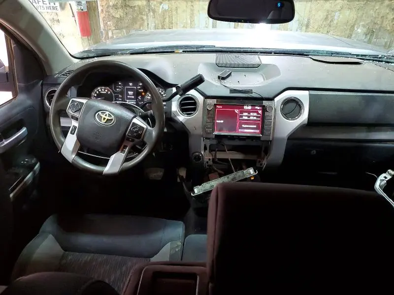 2021 TOYOTA TUNDRA SR5  