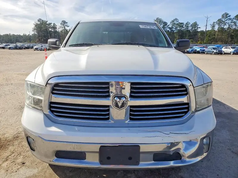 2014 RAM 1500 SLT  