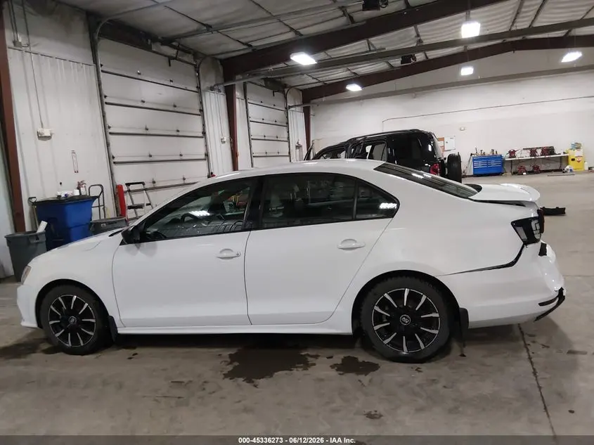2016 VOLKSWAGEN JETTA 1.8T SPORT