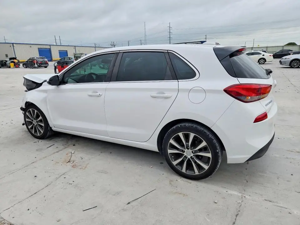 2018 HYUNDAI ELANTRA GT BASE  