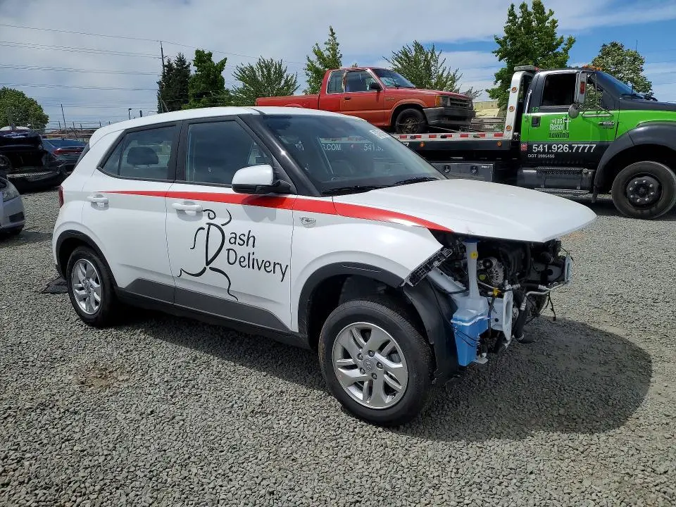 2026 HYUNDAI VENUE SE  