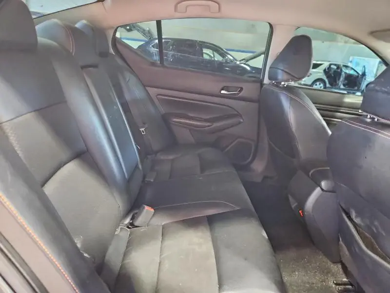 2019 NISSAN ALTIMA SR  