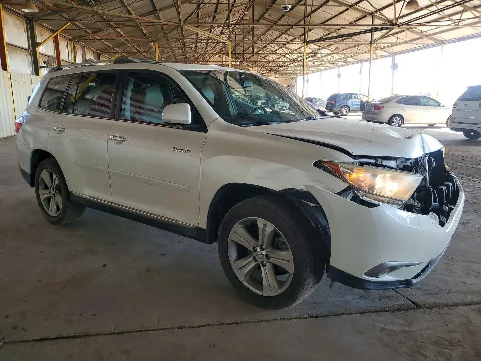 2013 TOYOTA HIGHLANDER LIMITED  