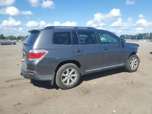 2011 TOYOTA HIGHLANDER BASE  