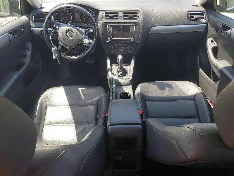 2017 VOLKSWAGEN JETTA SE  