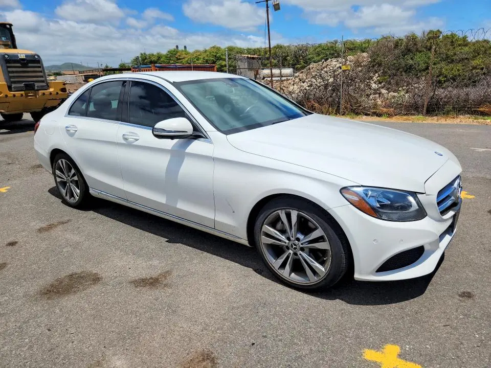 2017 MERCEDES-BENZ C 300  