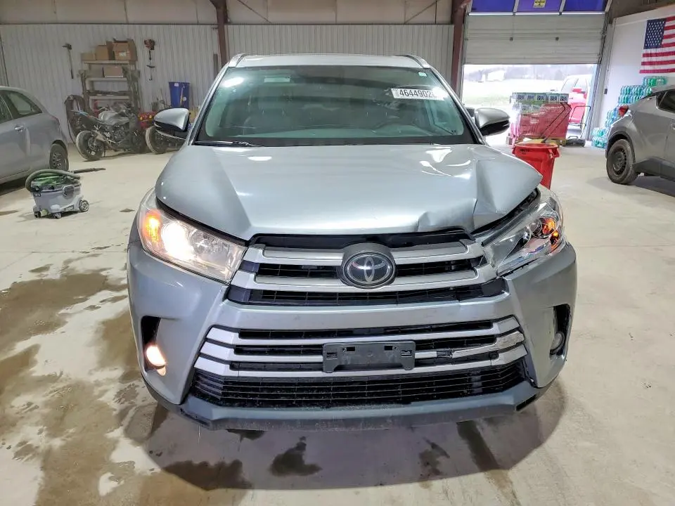 2018 TOYOTA HIGHLANDER XLE  