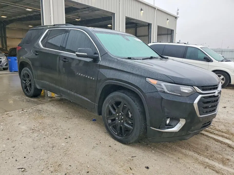 2021 CHEVROLET TRAVERSE LT  