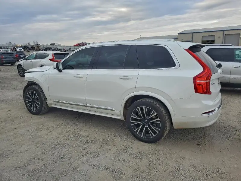 2023 VOLVO XC90 CORE  