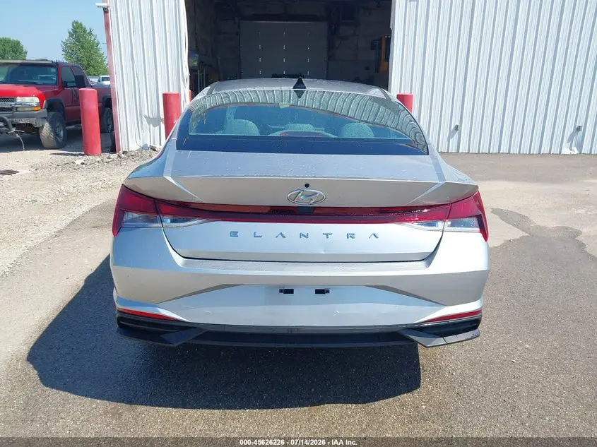 2021 HYUNDAI ELANTRA SE