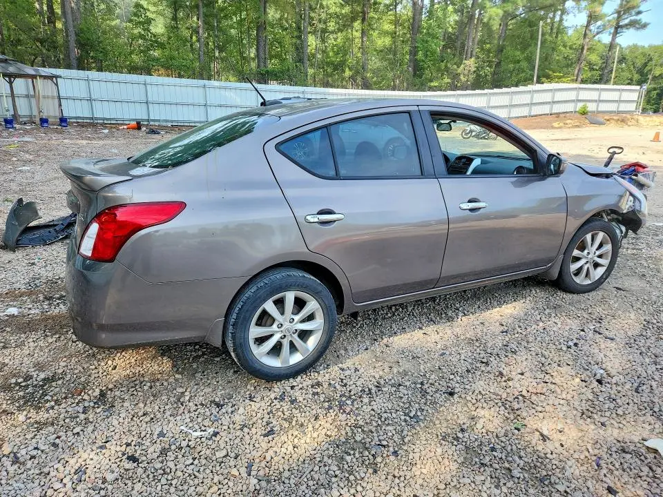 2017 NISSAN VERSA 1.6 SL  