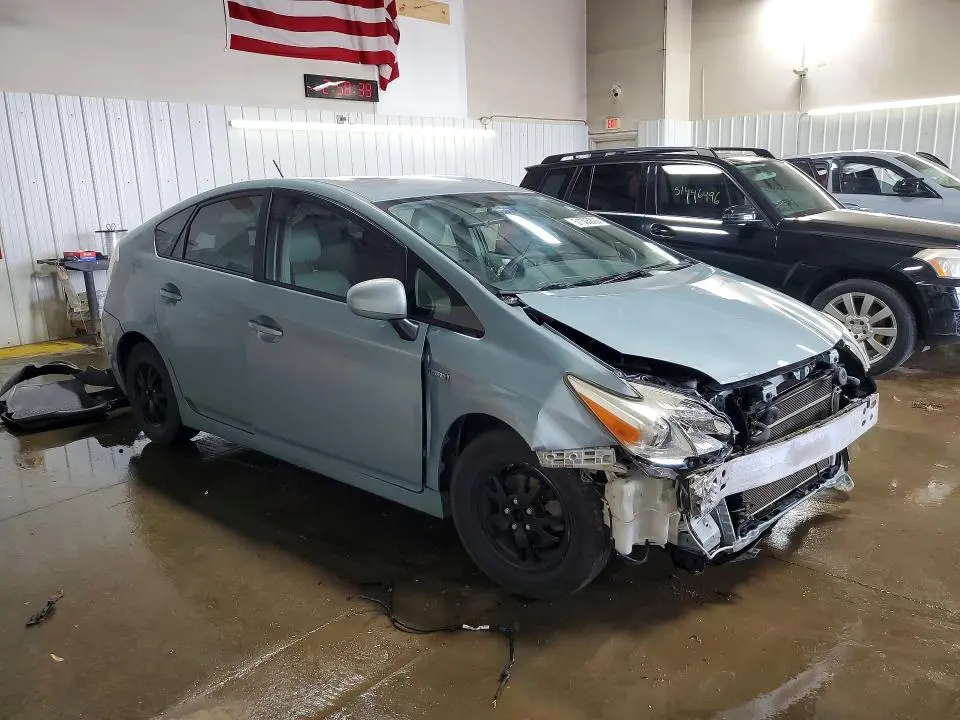 2013 TOYOTA PRIUS THREE  