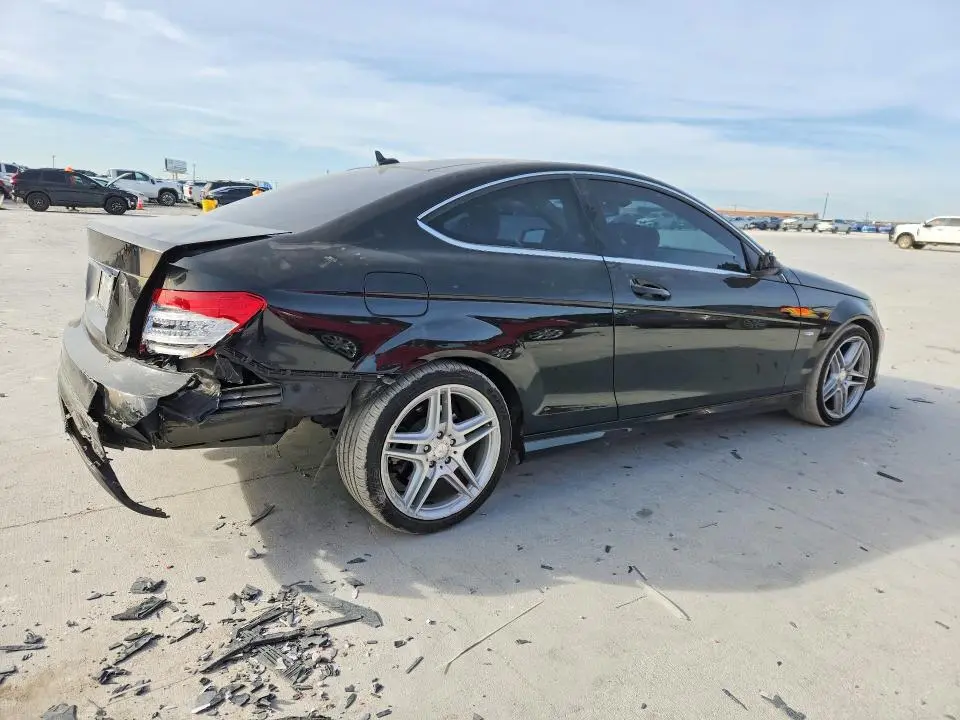 2012 MERCEDES-BENZ C 250  