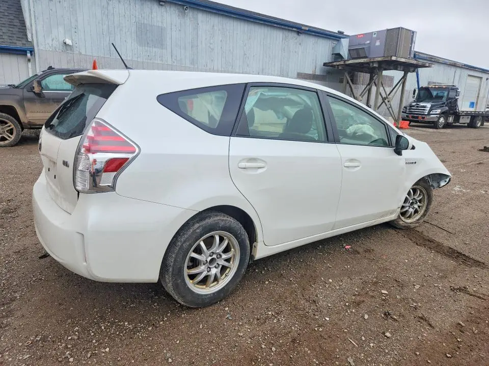 2015 TOYOTA PRIUS V TWO  