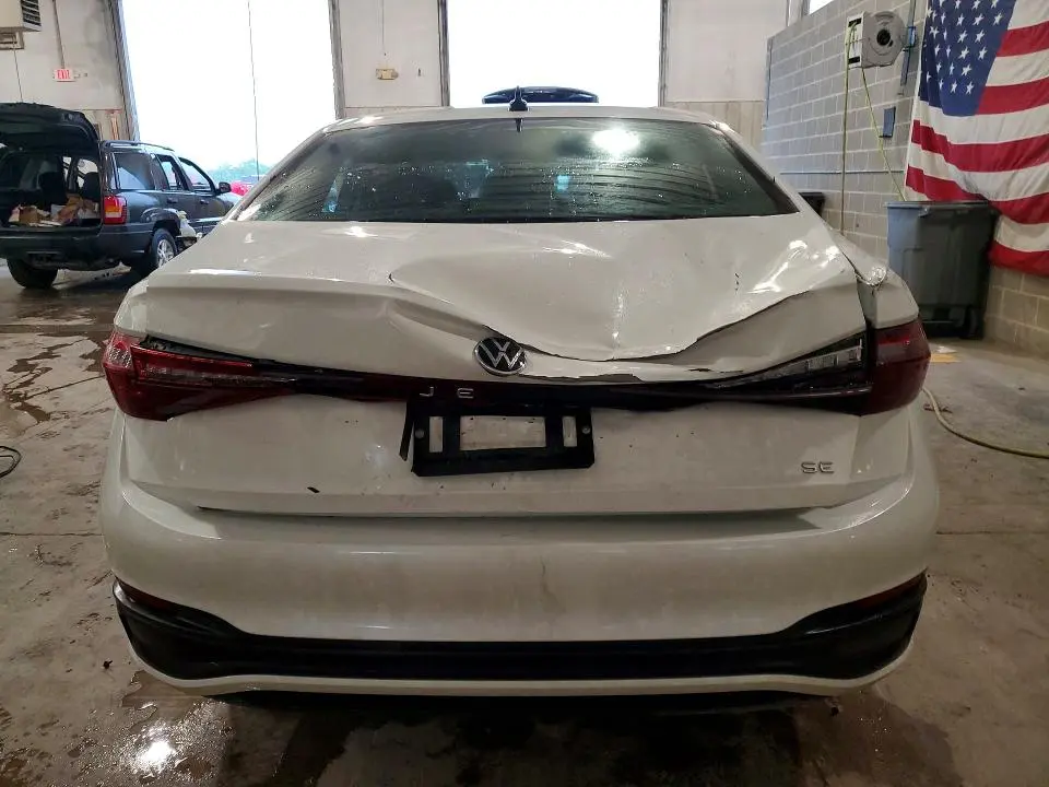 2025 VOLKSWAGEN JETTA SE  