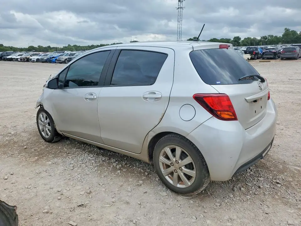 2016 TOYOTA YARIS 5-DOOR LE  
