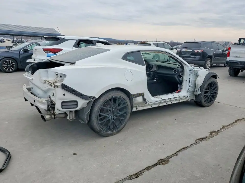 2019 CHEVROLET CAMARO LT  