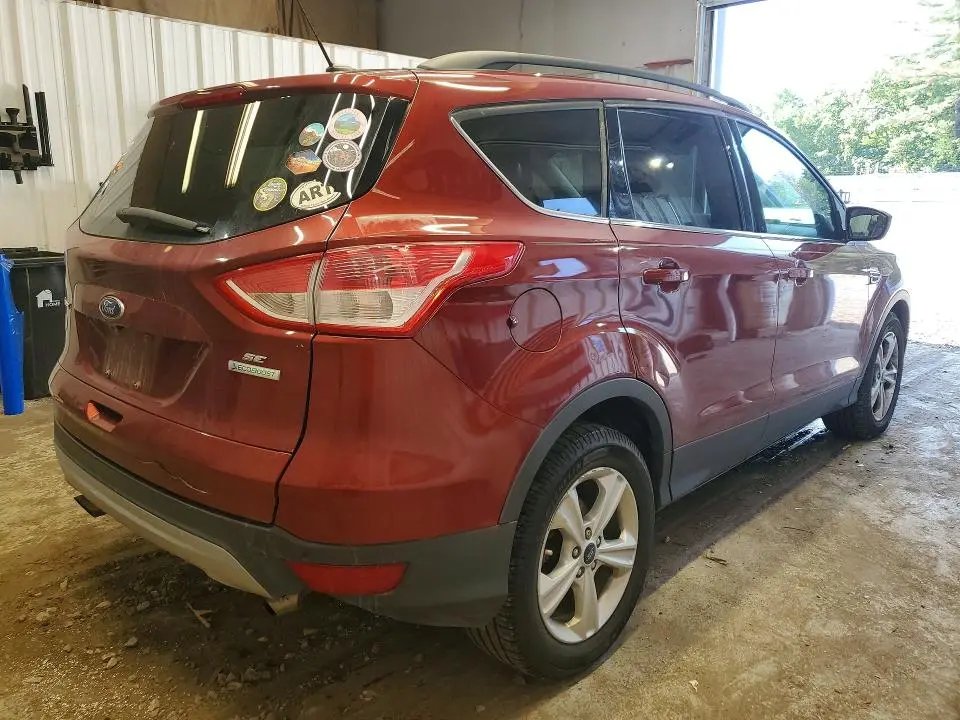 2016 FORD ESCAPE SE  