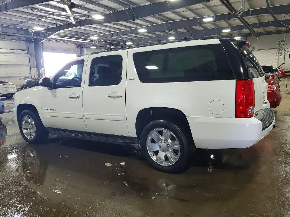 2013 GMC YUKON XL K1500 SLT  