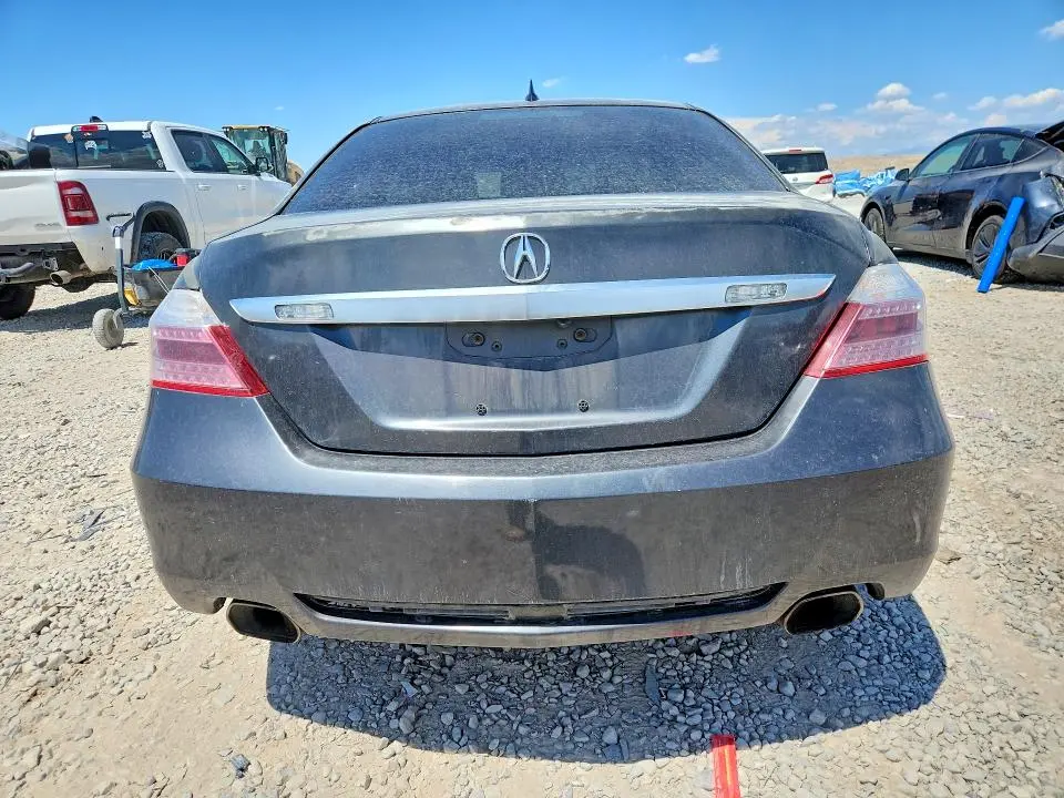 2011 ACURA RL   