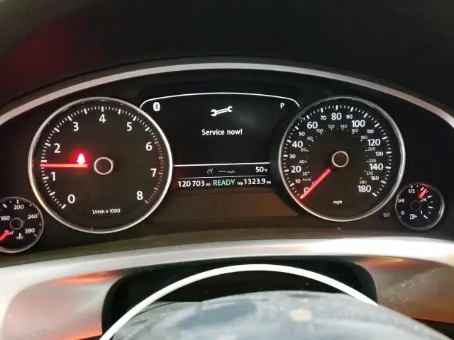 2011 VOLKSWAGEN TOUAREG HYBRID  