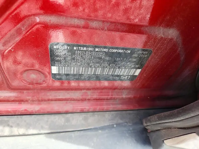2019 MITSUBISHI OUTLANDER SE  