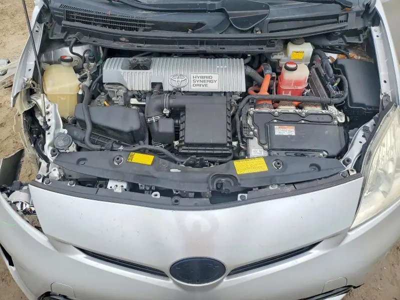 2014 TOYOTA PRIUS THREE  