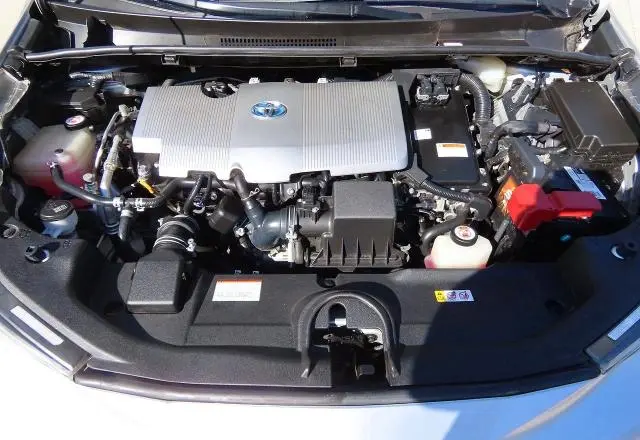 2018 TOYOTA PRIUS THREE  