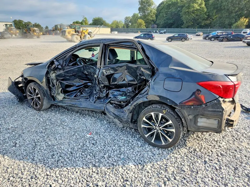 2017 TOYOTA COROLLA SE  